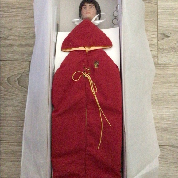 Tonner Harry Potter Gryffindor Seeker Doll Goblet of Fire - Picture 2 of 5